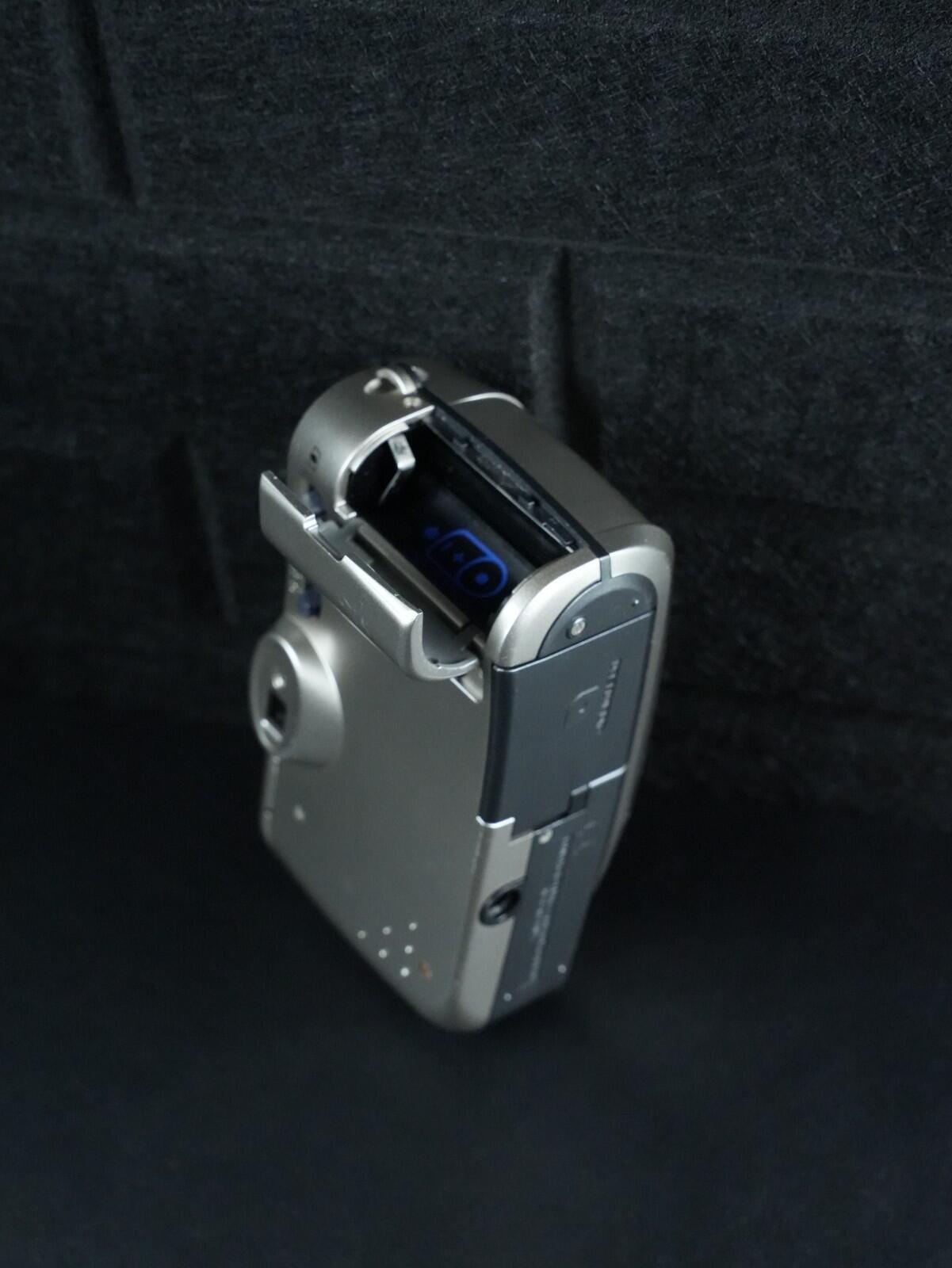 Fujifilm Nexia 250ix Z Vintage 2000's Compact APS Film Camera - Tested & Working