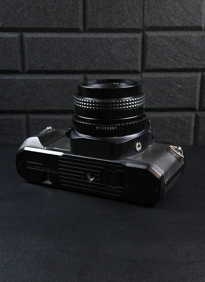 Pentax P30N 35mm Film Camera With Petri 50mm F/2 lens - Faulty Spares or Repair