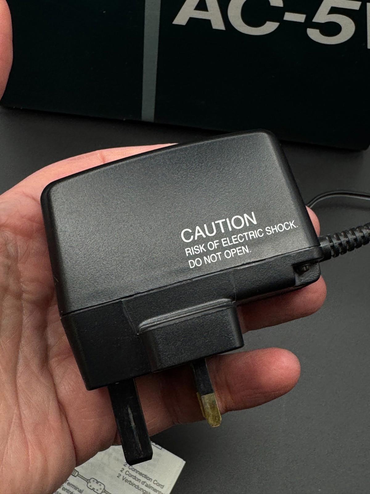 Genuine Boxed FujiFilm AC Adapter Battery Charger AC-5V EG For Fujifilm Cameras