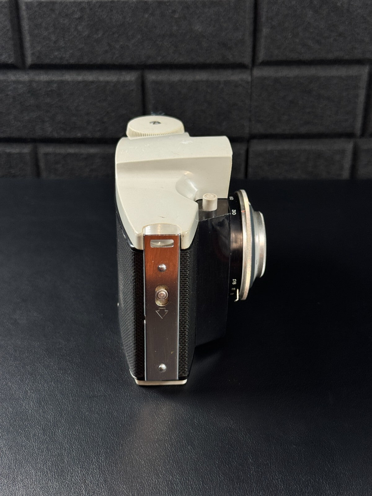 Vintage Kodak Brownie 44B Camera - 127 Film - Made in UK 1960s - Tested Working