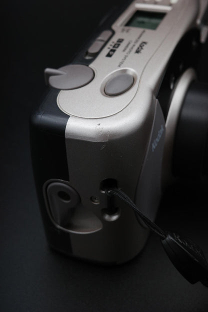 1999 Kodak Advantix F600 APS Film Camera - Compact & Stylish Tested & Working