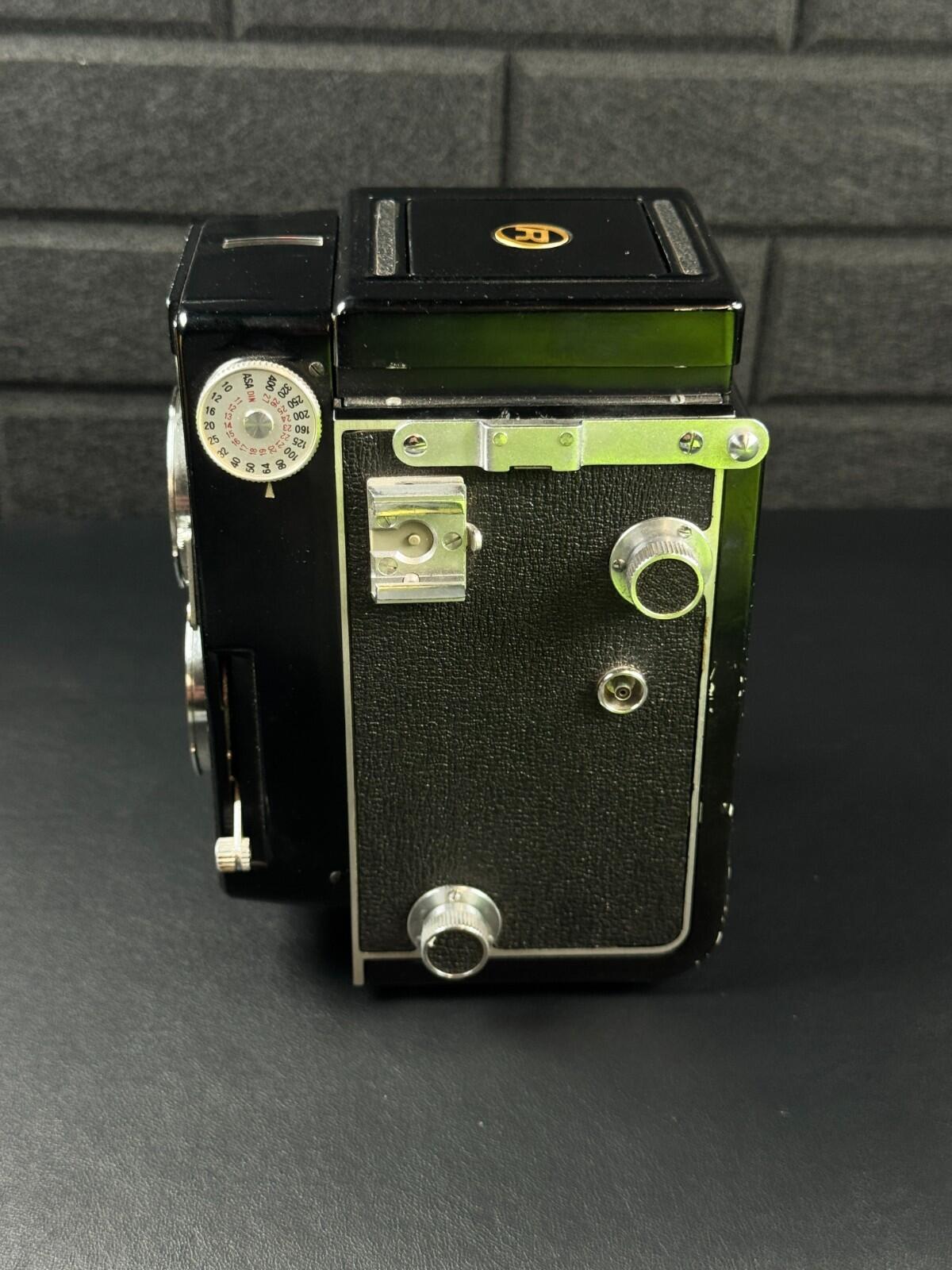 Ricoh Auto 66 TLR 120 Film Camera & Case - Fully Working - Stunning Condition