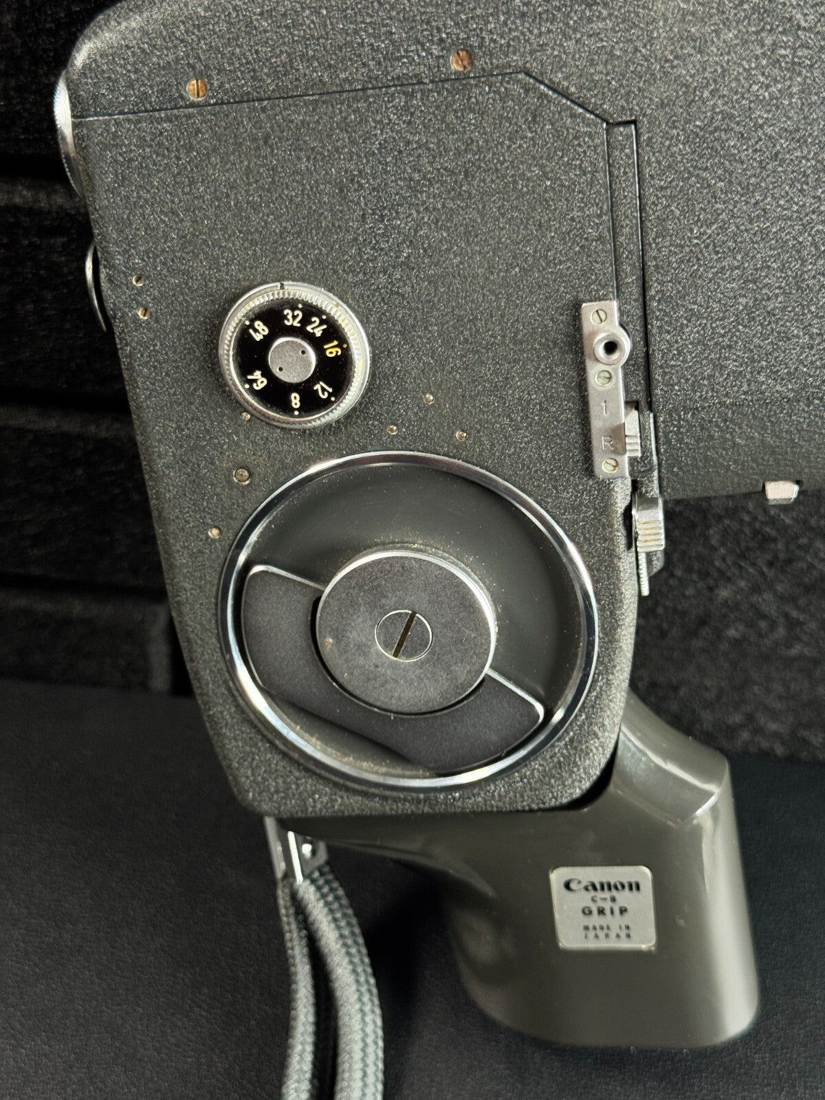 Canon Reflex Zoom 8-3 Vintage 1960's 8mm Cine Movie Camera - Tested & Working