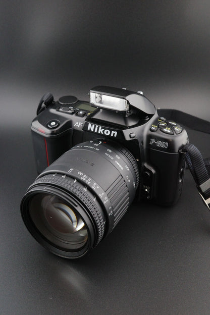 Nikon F-601 35mm SLR Film Camera + Sigma 28-200mm Lens - Film Tested & Working