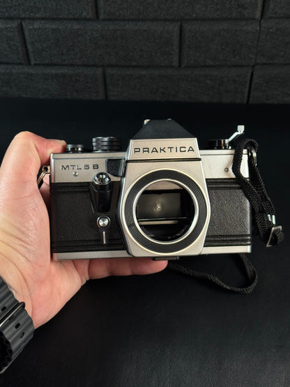 Praktica MTL 5B Vintage 35mm Film SLR Camera & 50mm f/2.8 Lens (Read Details)