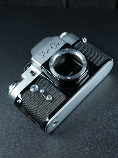 Zenit 3m Vintage 1960's 35mm SLR Film Camera Body - Faulty, Spares or Repair