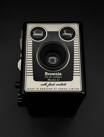 Kodak Brownie Six-20 Model D Camera - Fully Working 1950s Vintage Photography