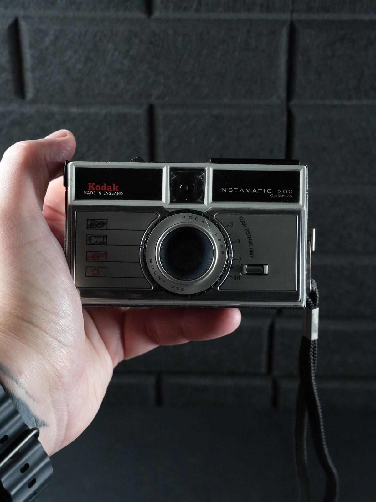 Kodak Instamatic 200 Vintage 1960's 126 Film Camera - Faulty, Spares or Repair