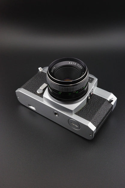 Vintage Chinon CS 35mm Film Camera, Helios Flash & 50mm 2.8 Lens - Fully Working