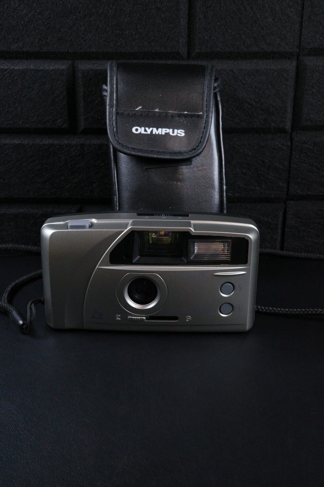 Olympus Newpic XB Vintage 1990's Compact APS Film Camera + Case Tested & Working