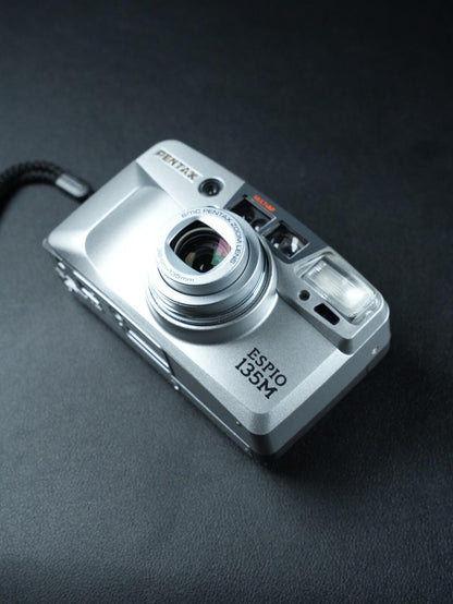 Pentax Espio 135M 35mm Film Point & Shoot Camera - Working (Faulty LED Screen)