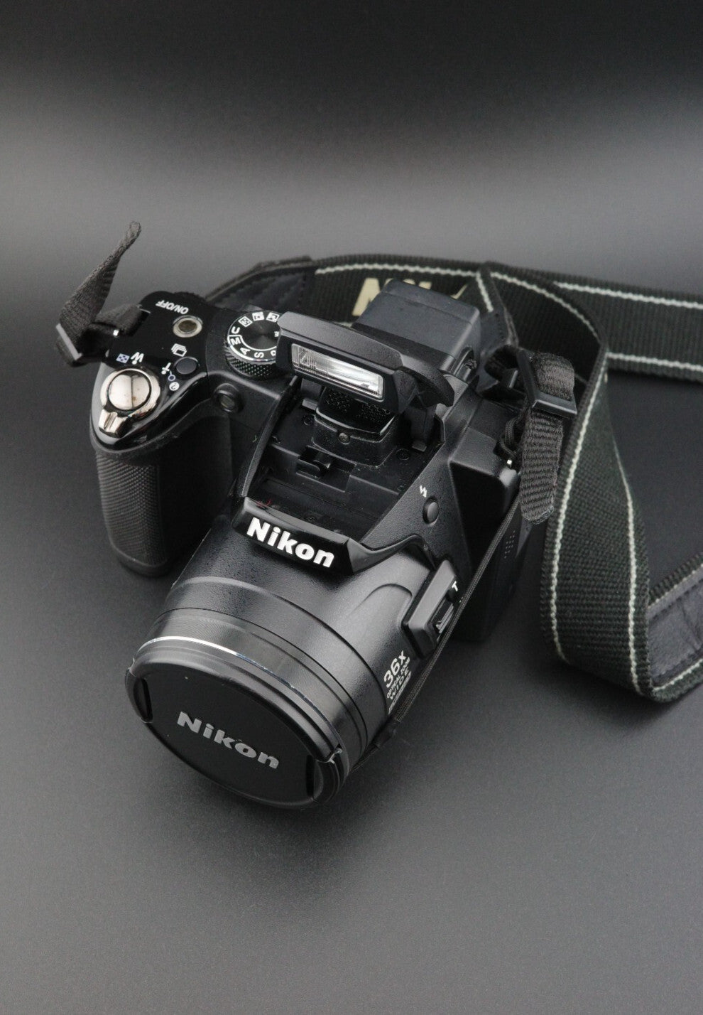 Nikon Coolpix P500 12.1MP 36x Zoom Digital Bridge Camera + New Battery / Charger