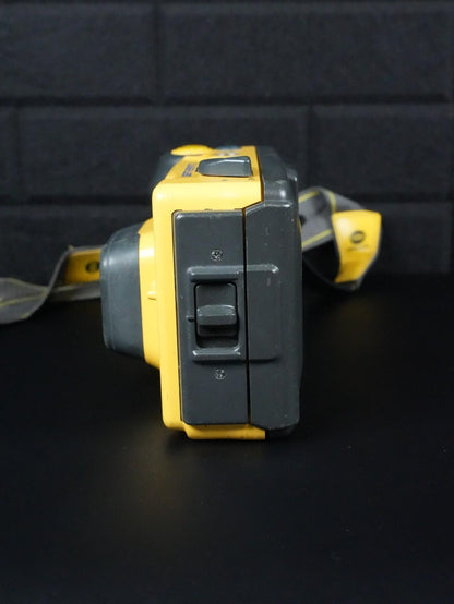 Minolta Weathermatic 35DL 1980'S Underwater 35mm Film Camera Yellow - Working