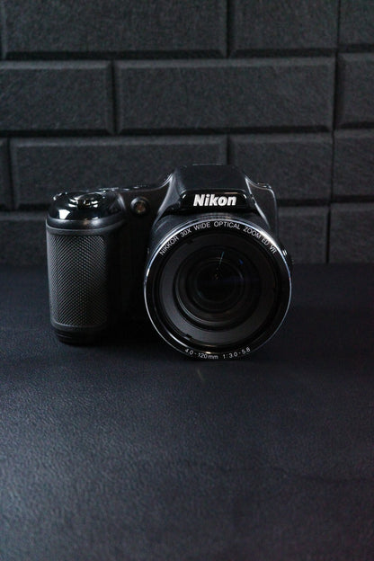 Nikon Coolpix L820 Digital Bridge Camera 16.1MP 30x Optical Zoom - Fully Working