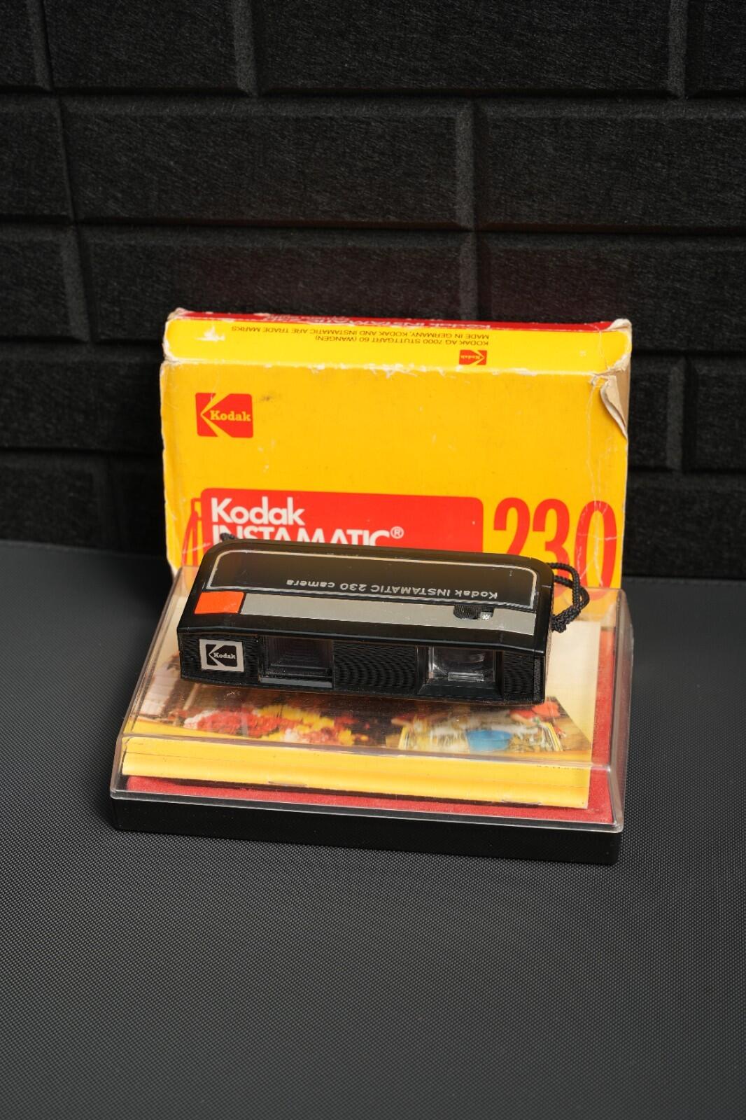 Kodak Instamatic 230 Vintage 1970's Film Camera Boxed - Faulty (H310)