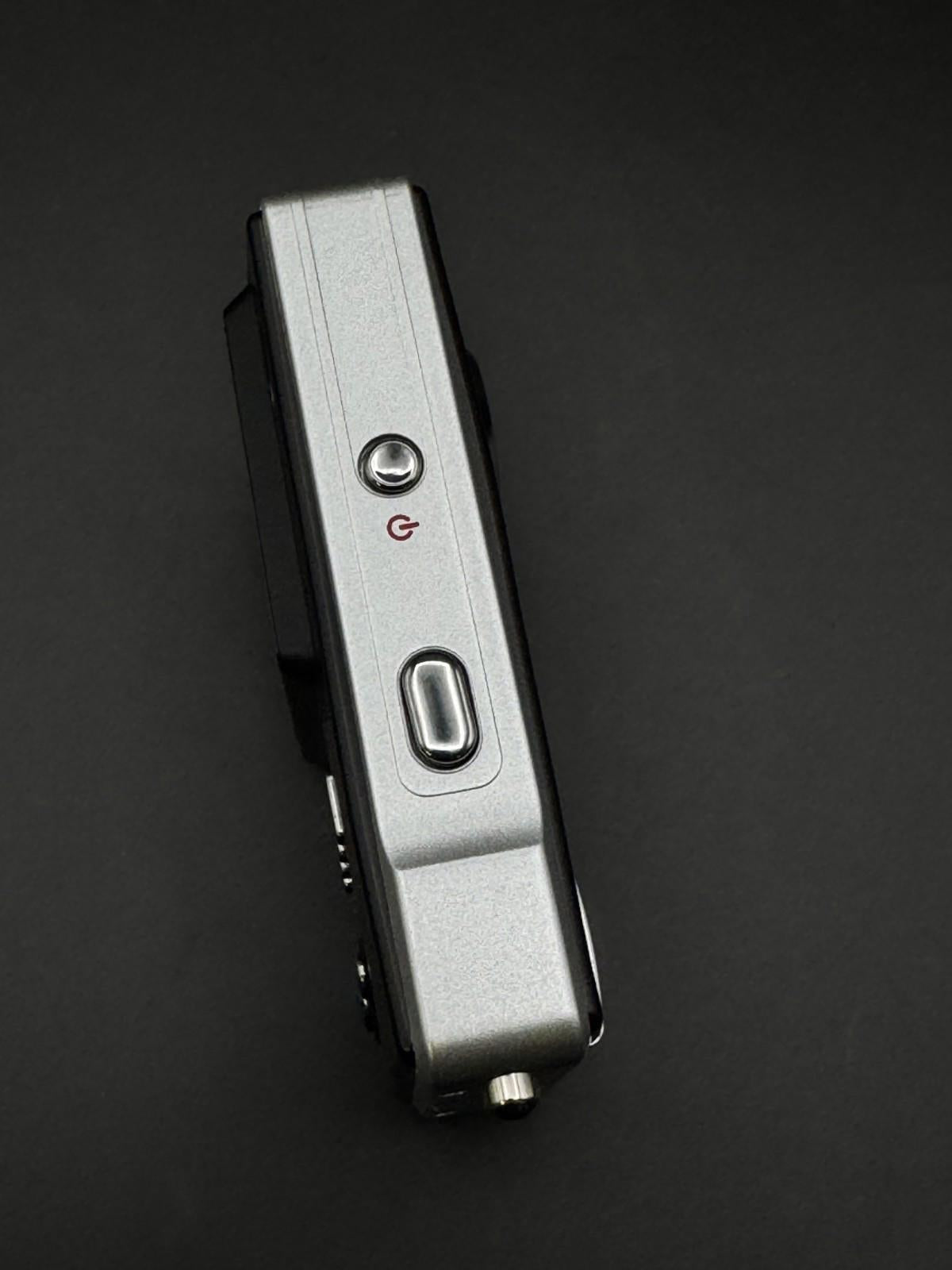 Vivitar Vivicam 3188 3.1MP Compact Digital Camera + Batteries - Boxed & Working