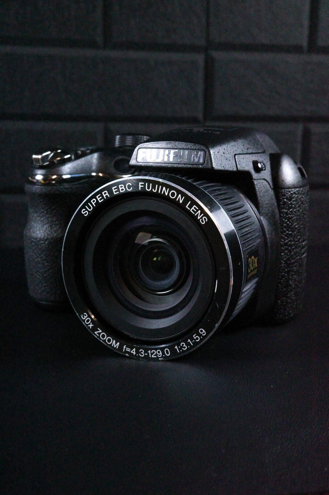 Fujifilm FinePix S4900 14MP Digital Bridge Camera 30x Zoom, Batteries - Working