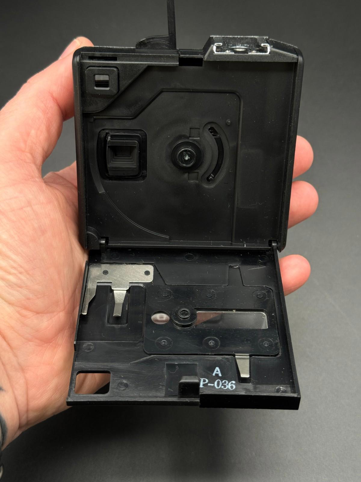 Vintage Retro 1980s Halina Disc 100 Camera - Boxed, Tested & Working