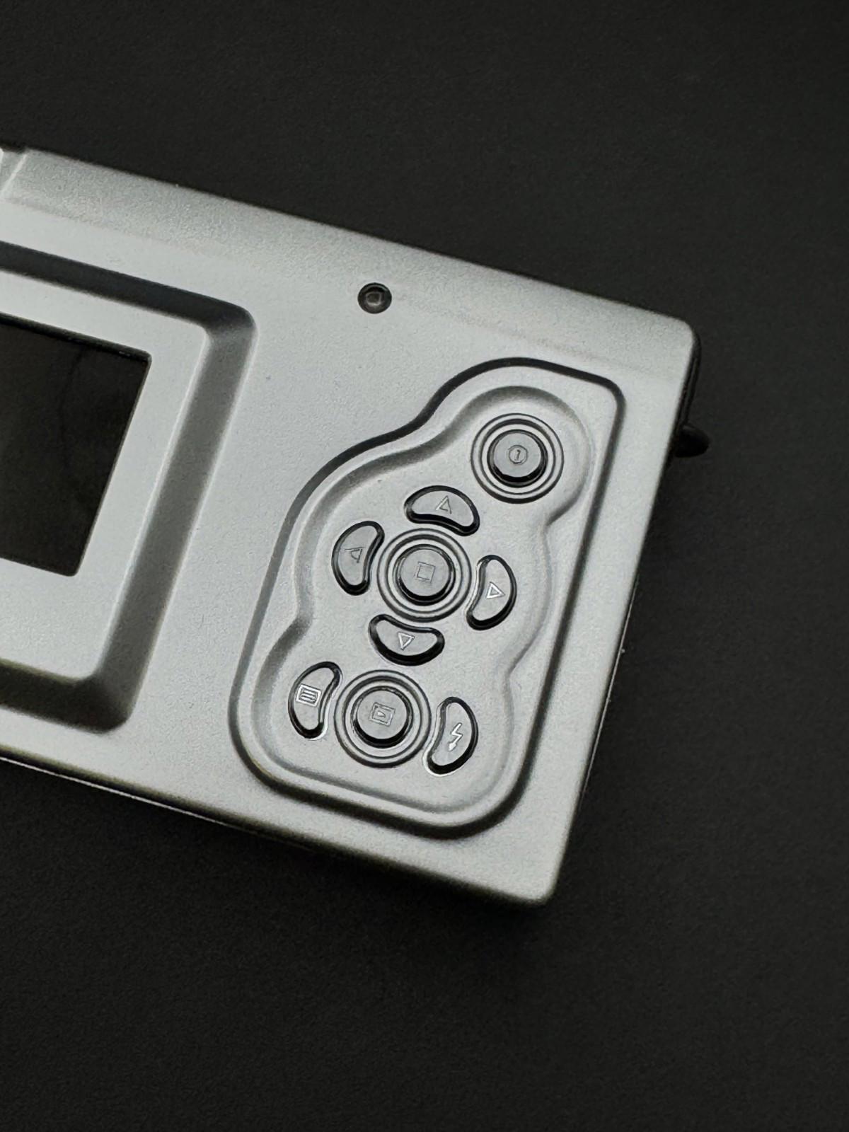 Vivitar Vivicam 3720 3MP Digital Camera + Box, Case & Batteries - Fully Working