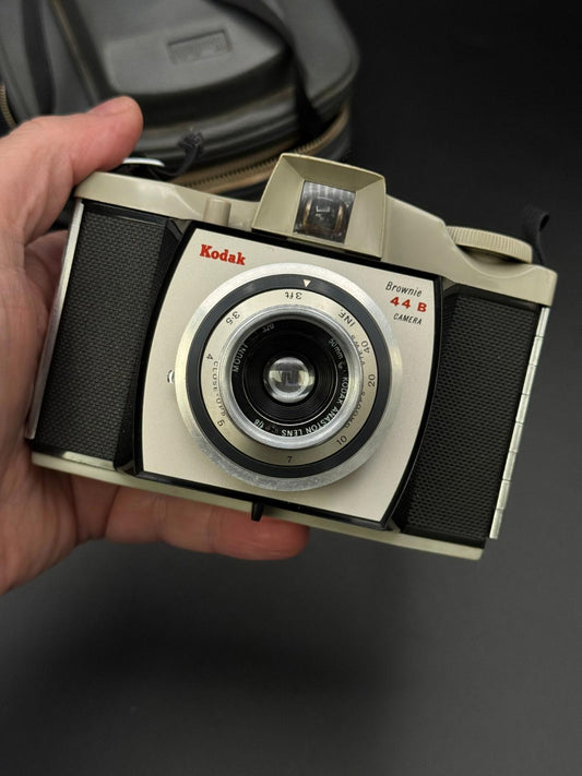 Kodak Brownie 44A 127 Vintage 1960's Film Camera & Case  - Faulty (D279)