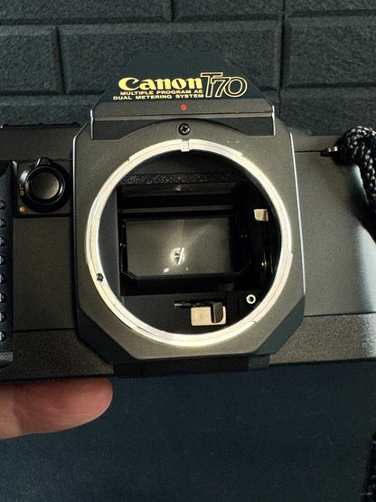 Canon T70 1980's 35mm SLR Film Camera + FD 35-70mm Zoom Lens - Tested & Working
