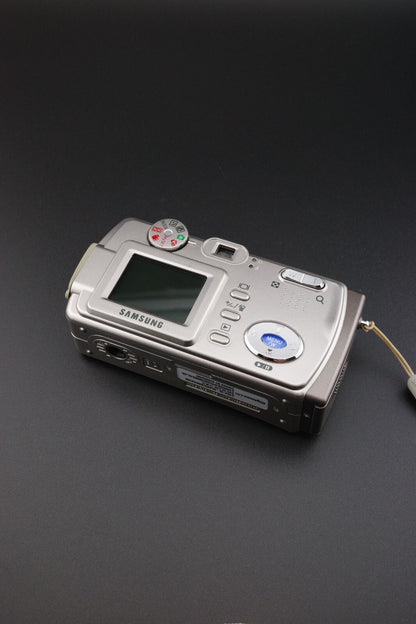Samsung Digimax 430 Vintage Y2K 4.0MP Digital Camera, Card & Batteries - Working