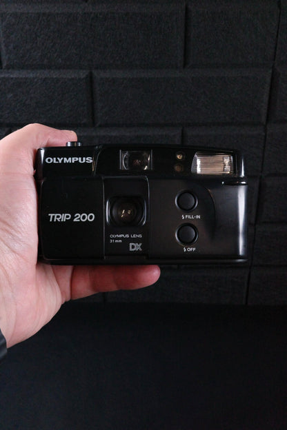 Olympus Trip 200 Vintage 1990's 35mm Point & Shoot Film Camera Tested & Working