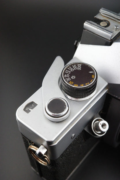 Praktica LB2 35mm SLR + Meyer Domiplan 50mm f2.8 M42 Film Film Tested & Working