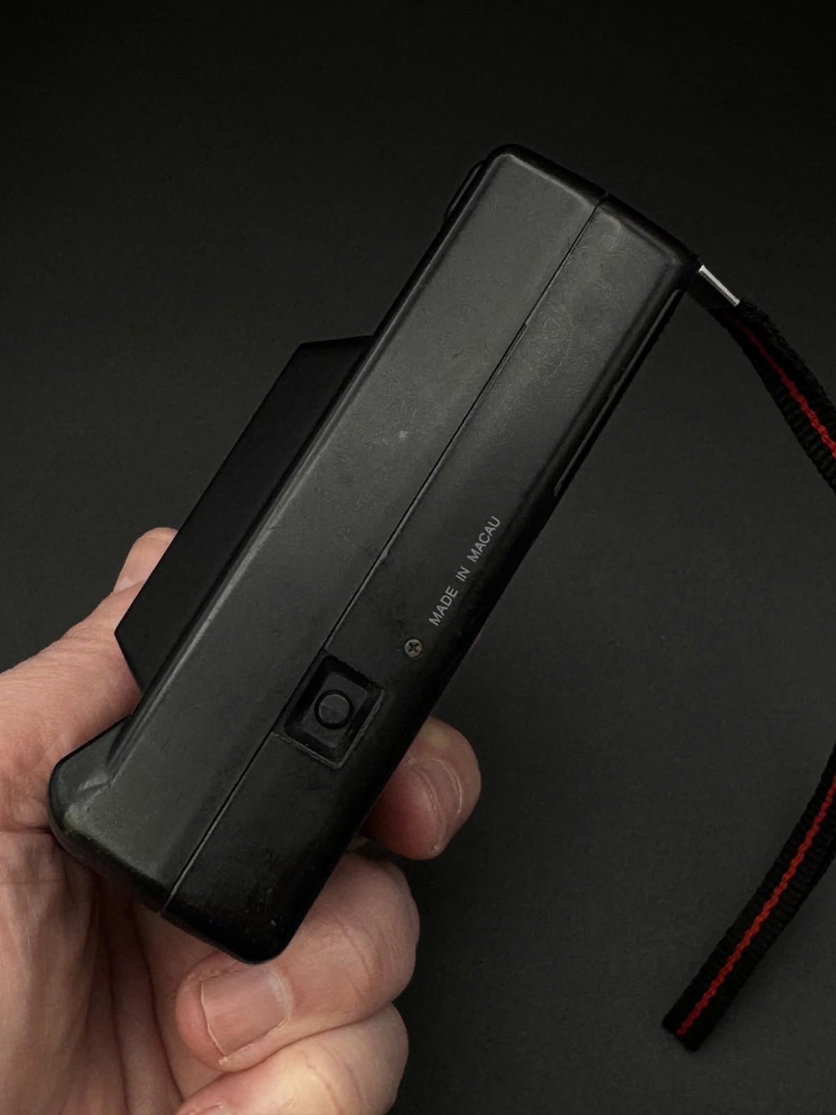 Hanimex 35HS Vintage 35mm Compact Film Camera Black 33mm Lens - Tested & Working