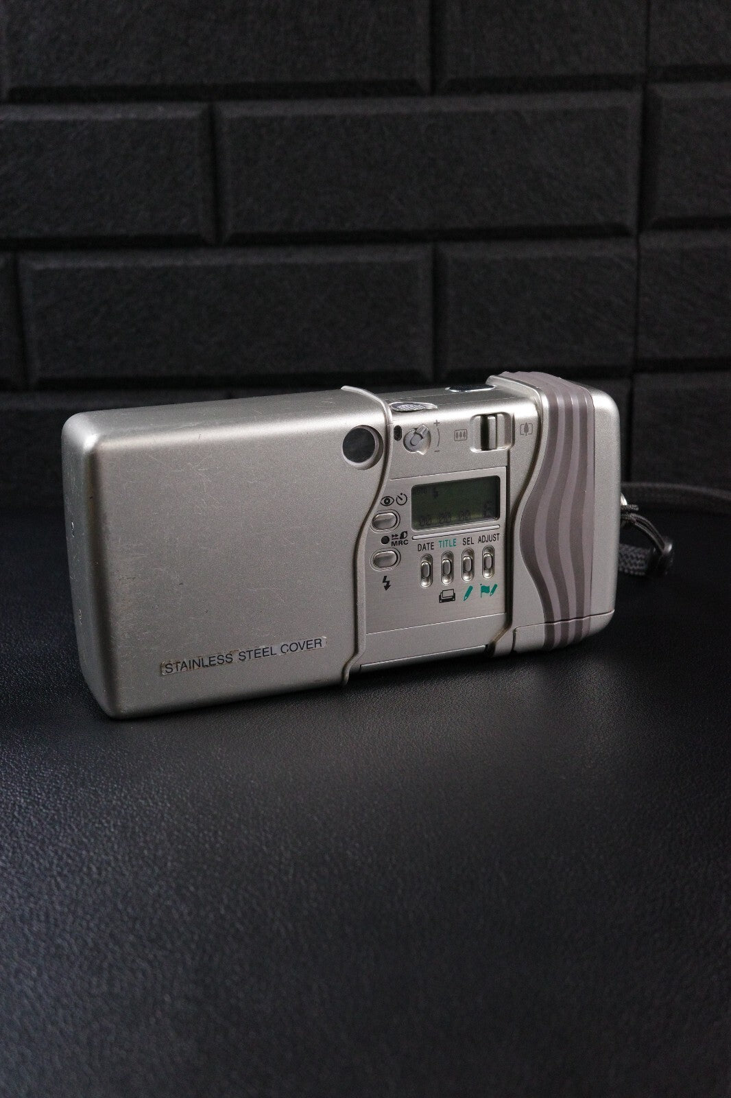 Nikon Nuvis S Vintage 1990's APS Film Point & Shoot Camera - Tested & Working
