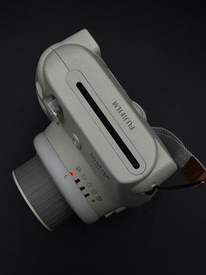 Working Fujifilm Instax Mini 9 Instant Camera - Smoky White + Film & Batteries