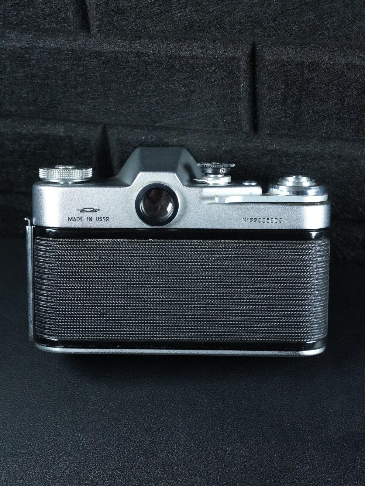 Zenit 3m Vintage 1960's 35mm SLR Film Camera Body - Faulty, Spares or Repair
