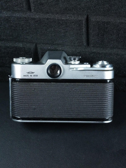 Zenit 3m Vintage 1960's 35mm SLR Film Camera Body - Faulty, Spares or Repair