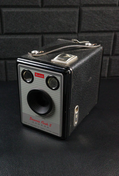 Kodak Brownie Flash II 2 Vintage 1950's 620 Film Box Camera - Tested & Working