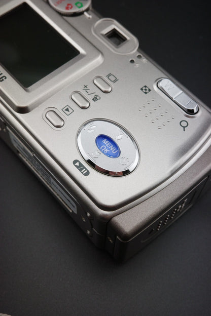 Samsung Digimax 430 Vintage Y2K 4.0MP Digital Camera, Card & Batteries - Working