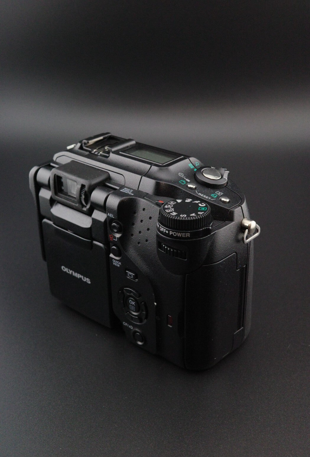 Olympus Camedia C-5060 Digital Camera 5.1MP + Card, Battery + Charger - Working