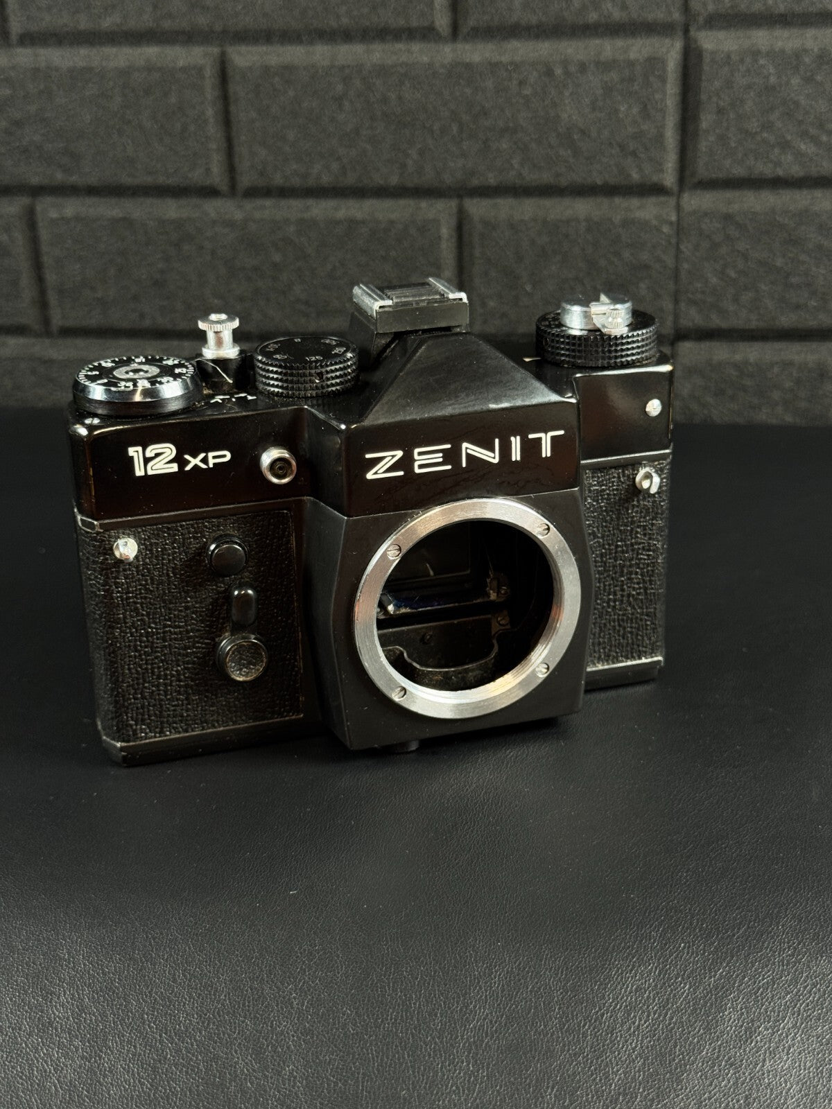 Zenit 12XP 35mm SLR Camera Zeiss Jena DDR 135mm Lens