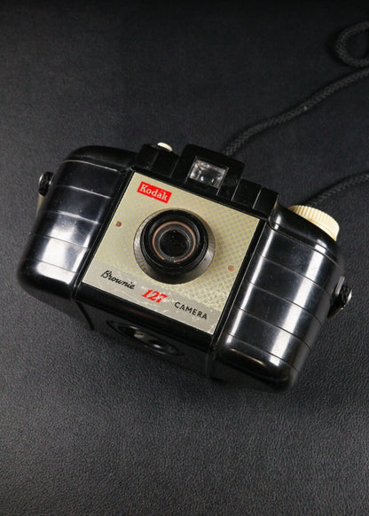 Kodak Brownie 127 Vintage 1950's  127 Roll Film Camera - Tested & Working