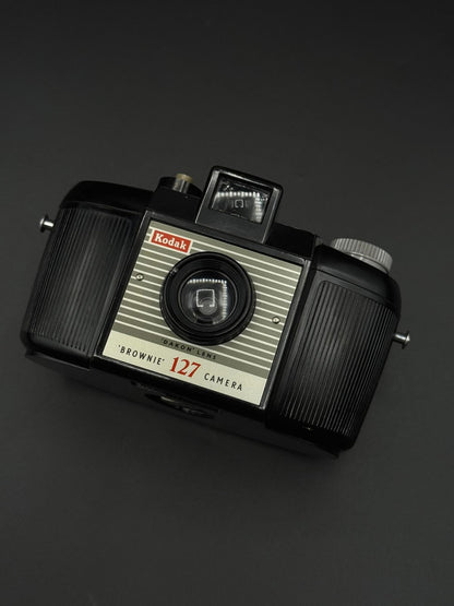 Vintage Kodak Brownie 127 1950's Retro Film Camera - Tested & Fully Working