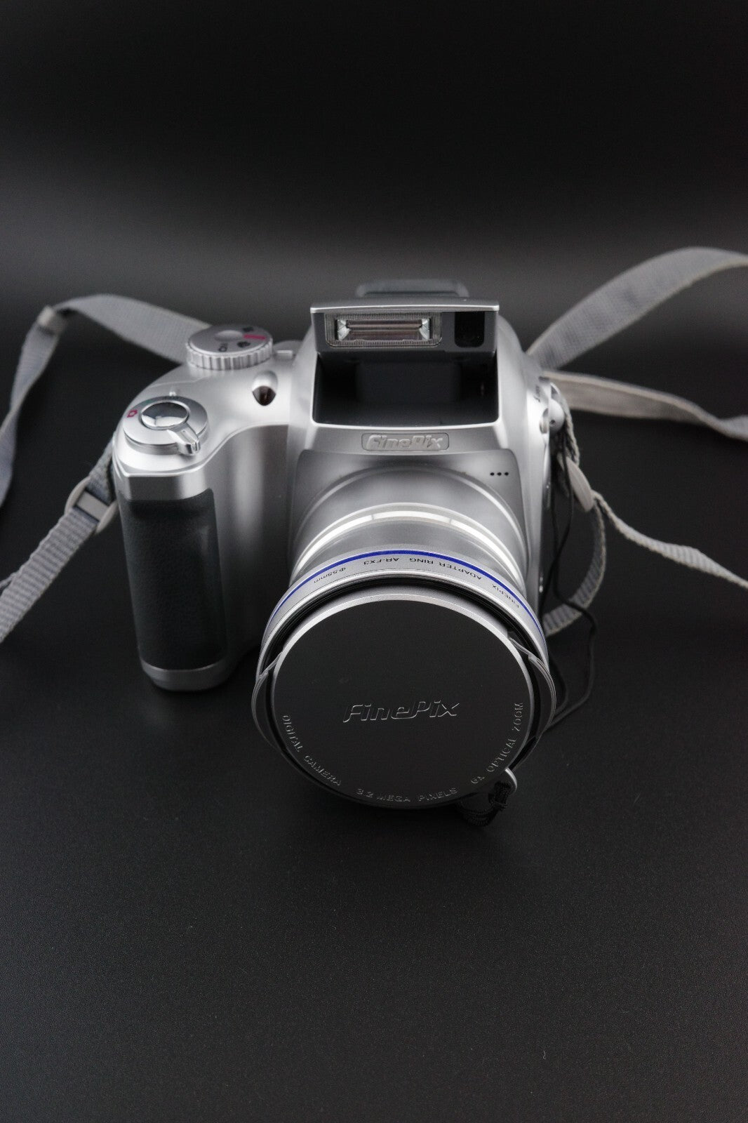 Fujifilm Finepix S304 3.2mp Digital Zoom Camera + XD Card & Batteries - Working