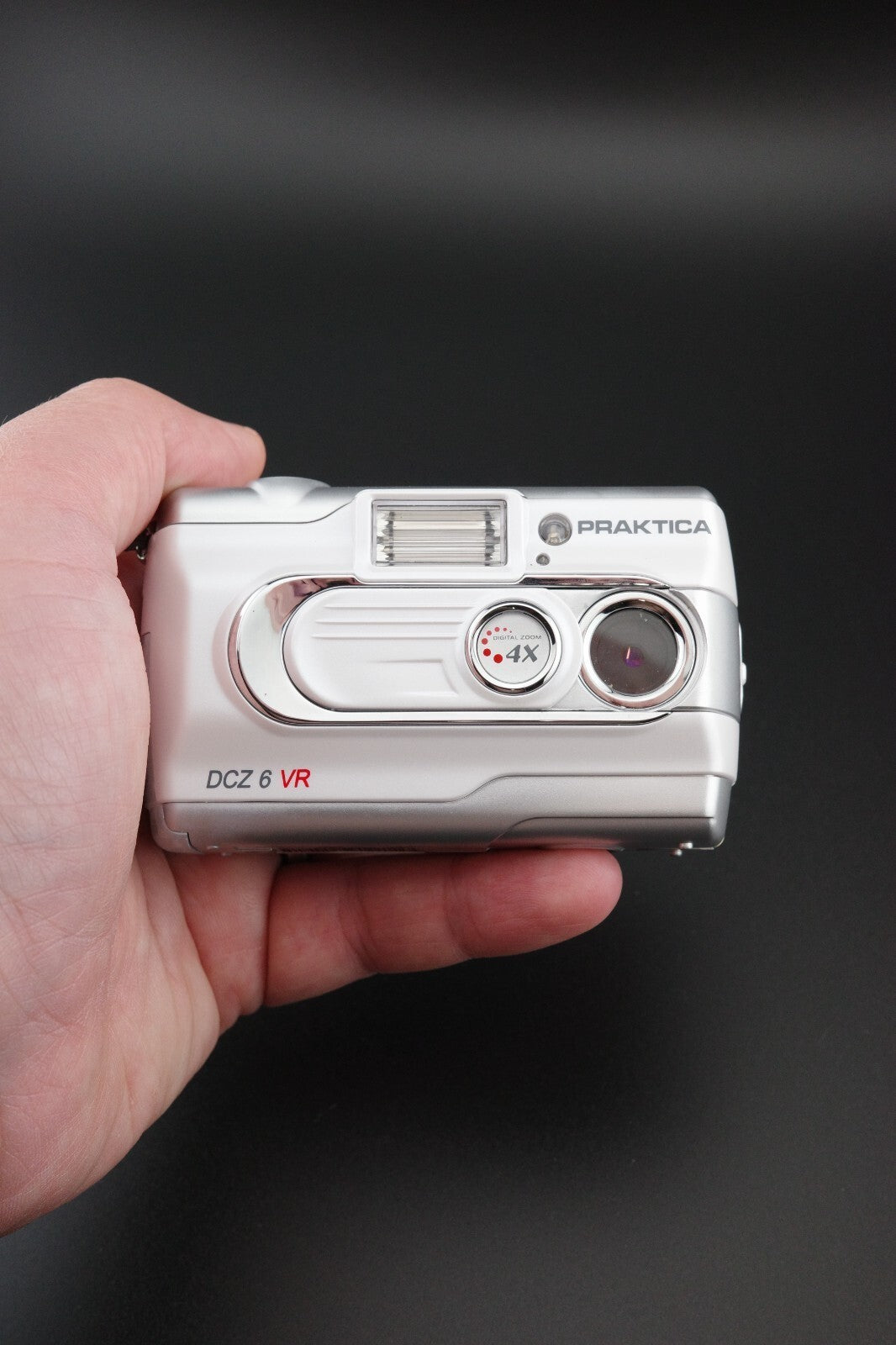 Praktica DCZ 6 VR Vintage Y2K 6MP Digital Camera + Batteries - Tested & Working