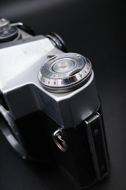 Zenit-EM 35mm Vintage 1960's SLR Film Camera – Spares, Repair or Display