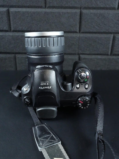 Fujifilm FinePix S5600 Compact Digital Bridge Camera 5MP 10x Zoom - Working