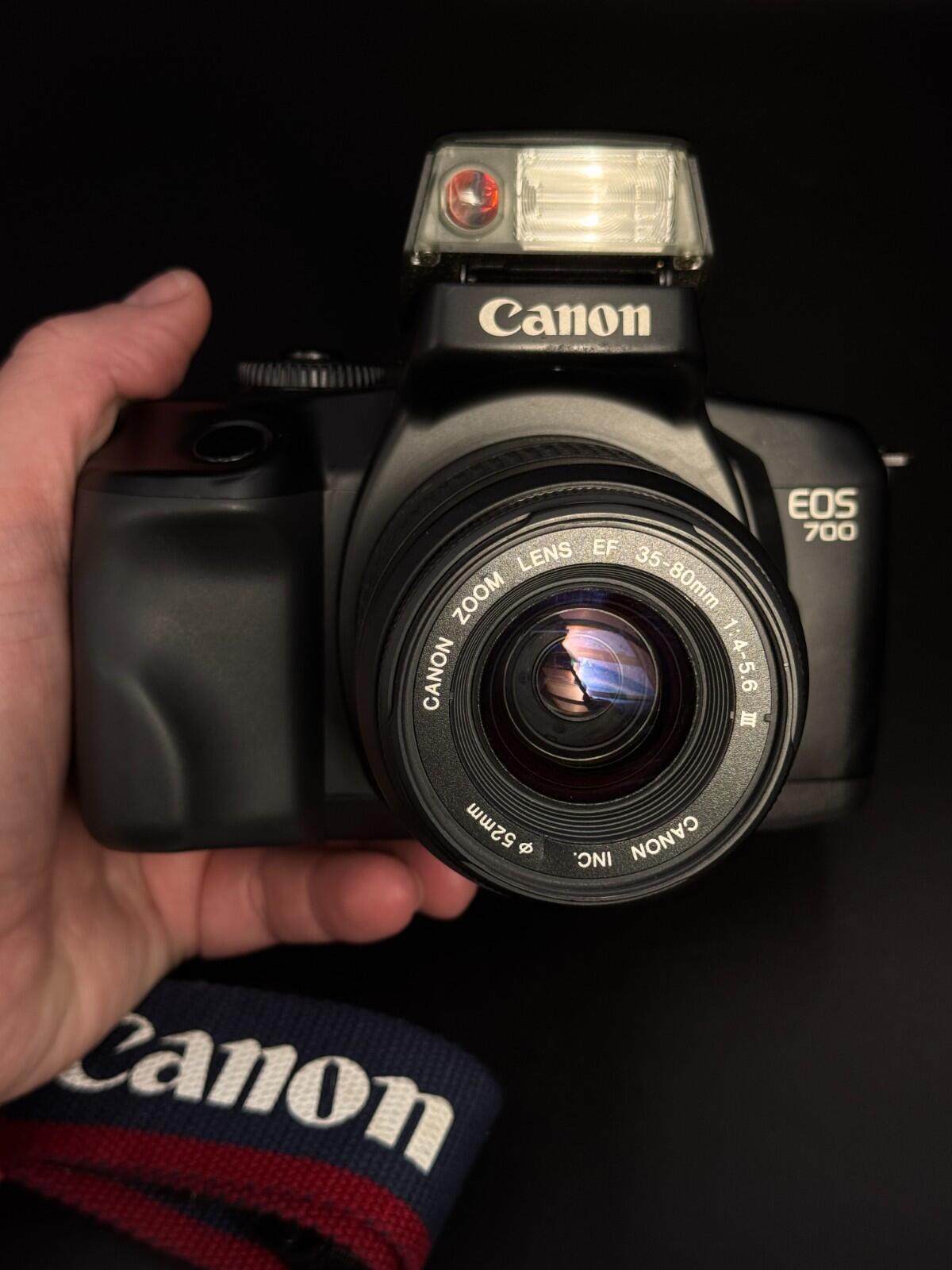Canon EOS 700 35mm SLR Film Camera & 35-80mm Canon Lens - Working - Read Details