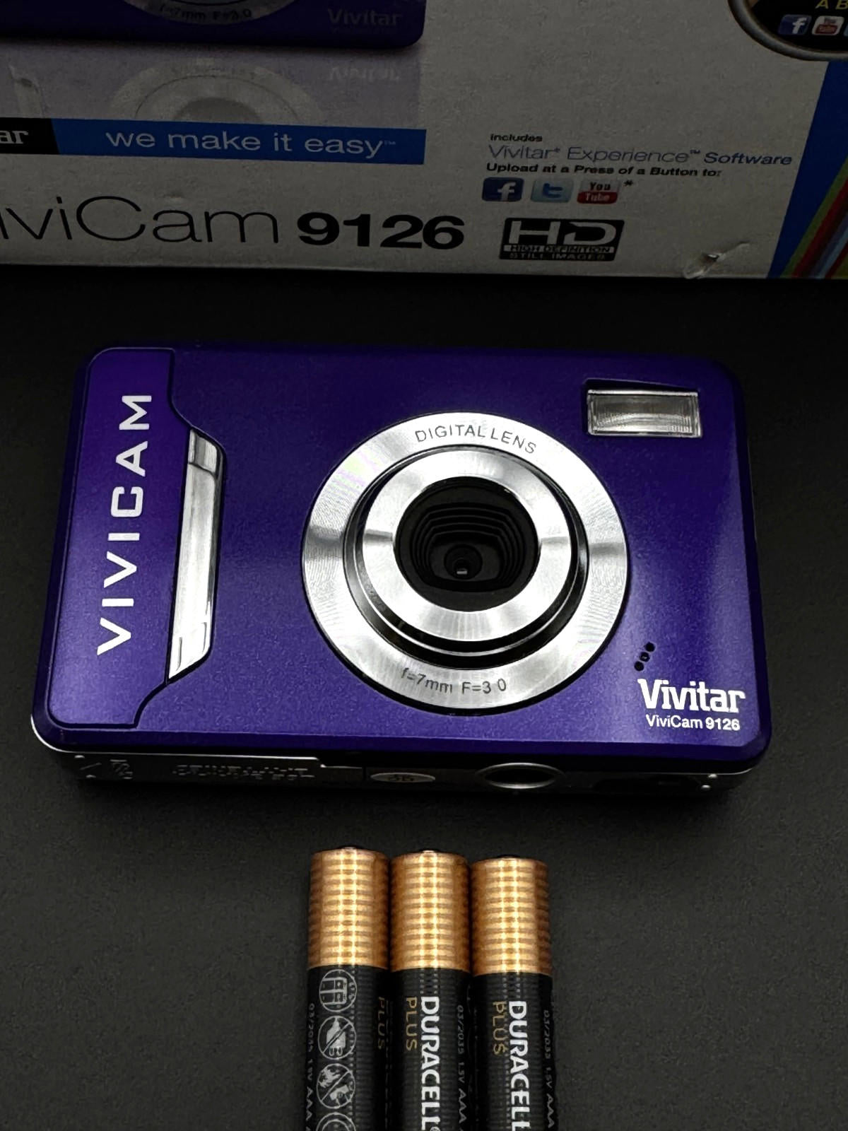 New & Boxed Vivitar Digital Camera Vivicam 9126 9.0MP Purple - Fully Working