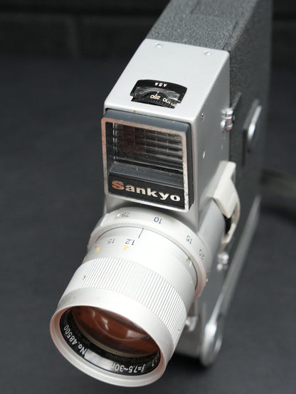 Sankyo Auto-4X Vintage 1960's 8mm Movie Cine Camera With Grip - Untested