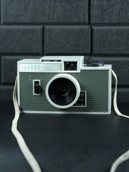 Ilford Sprite 35 Compact Vintage 1960's 35mm Film Camera & Case - Working (Z294)