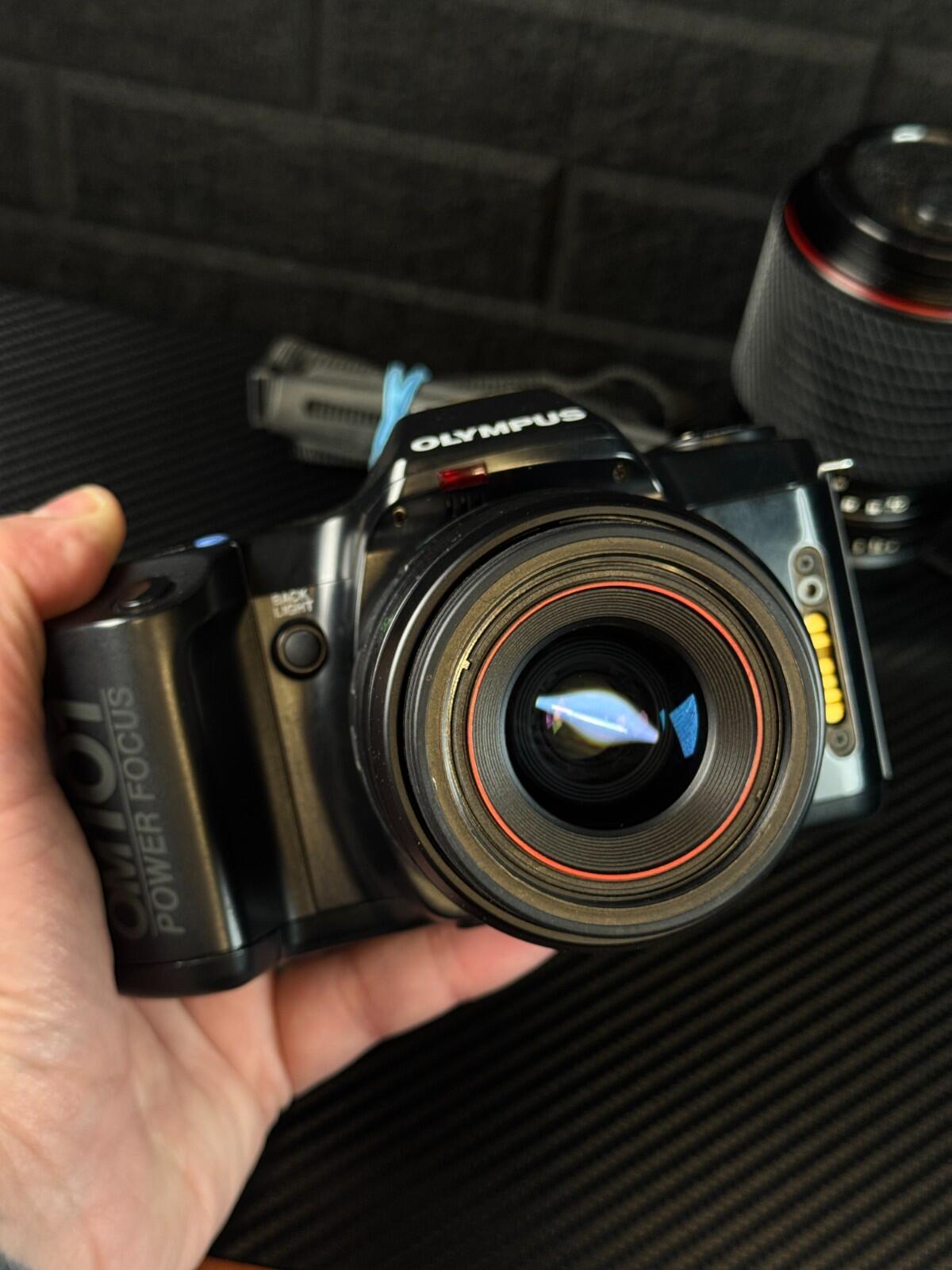 Olympus OM101 35mm Film Camera & 2 Lens Bundle - Working (Read Details) L405