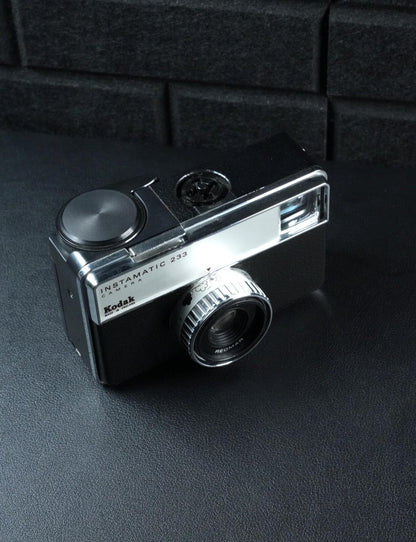 Kodak Instamatic 233 Vintage 1960's 126 Film Camera - Faulty - Display Only Y508