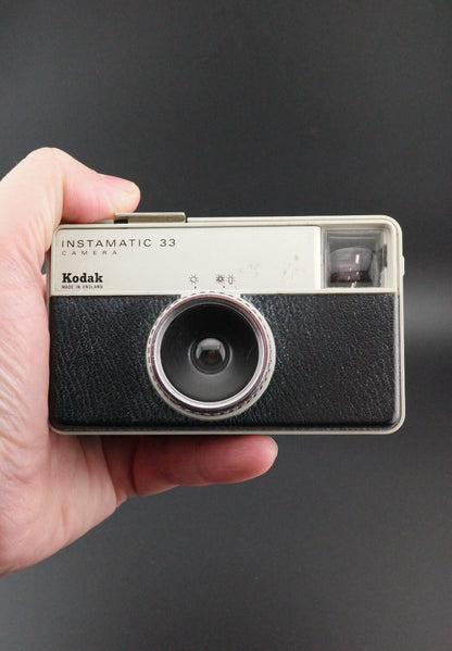 Vintage 1960's Kodak Instamatic 33 126 Film Camera - Tested & Working